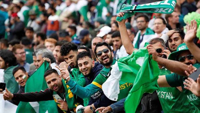 Pak-fans-1