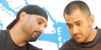 தோனி கிட்ட நெறைய பேசிட்டேன் ஆனா எந்த பதிலும் இல்லை – பரபரப்பு குற்றசாட்டை முன்வைத்த ஹர்பஜன் Harbhajan