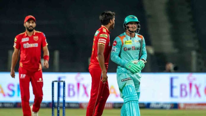Quinton De Kock Walking Quinton De Kock Walking