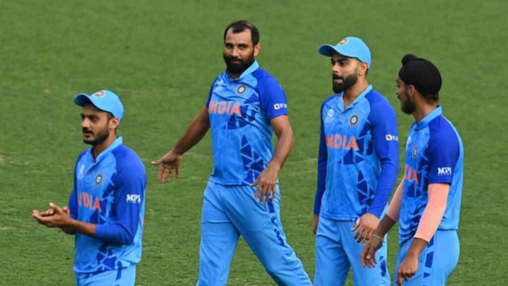 axar Patel Virat Kohli Mohammed Shami